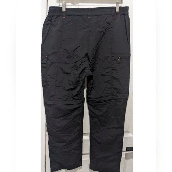 ARC'TERYX | Women's Zip-off Convertible Hiking Pants in Black - Picture 2 of 8
